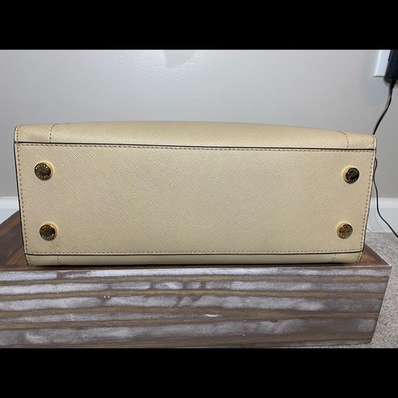 Tan Michael Kors Crossbody - Picture 5 of 5